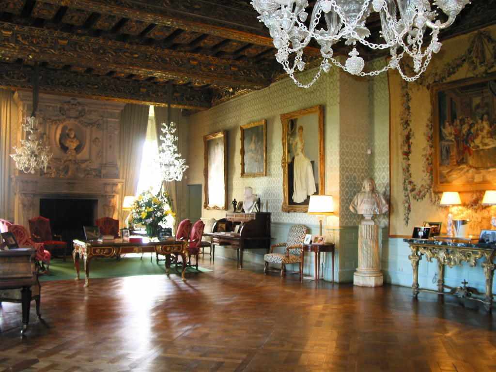 Chateau De Brissac Exterior photo
